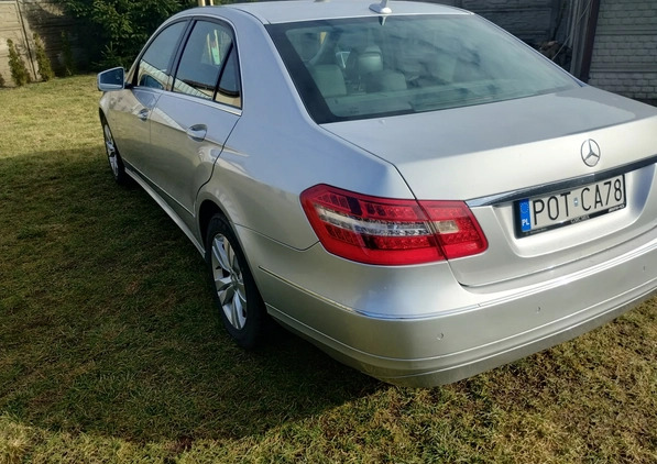 Mercedes-Benz Klasa E cena 45300 przebieg: 208000, rok produkcji 2010 z Węgliniec małe 407